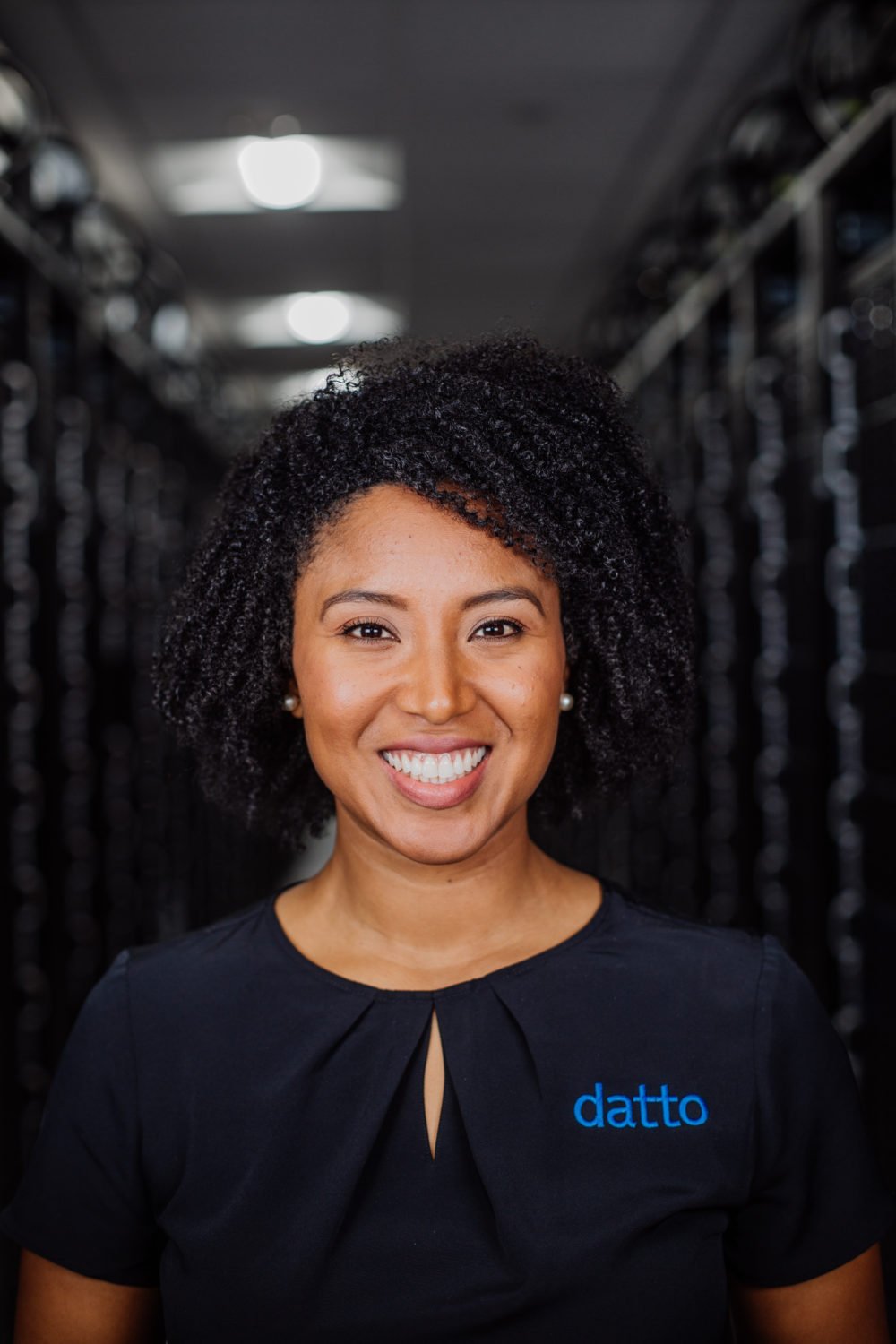 Hairstyling & Makeup by Dayna